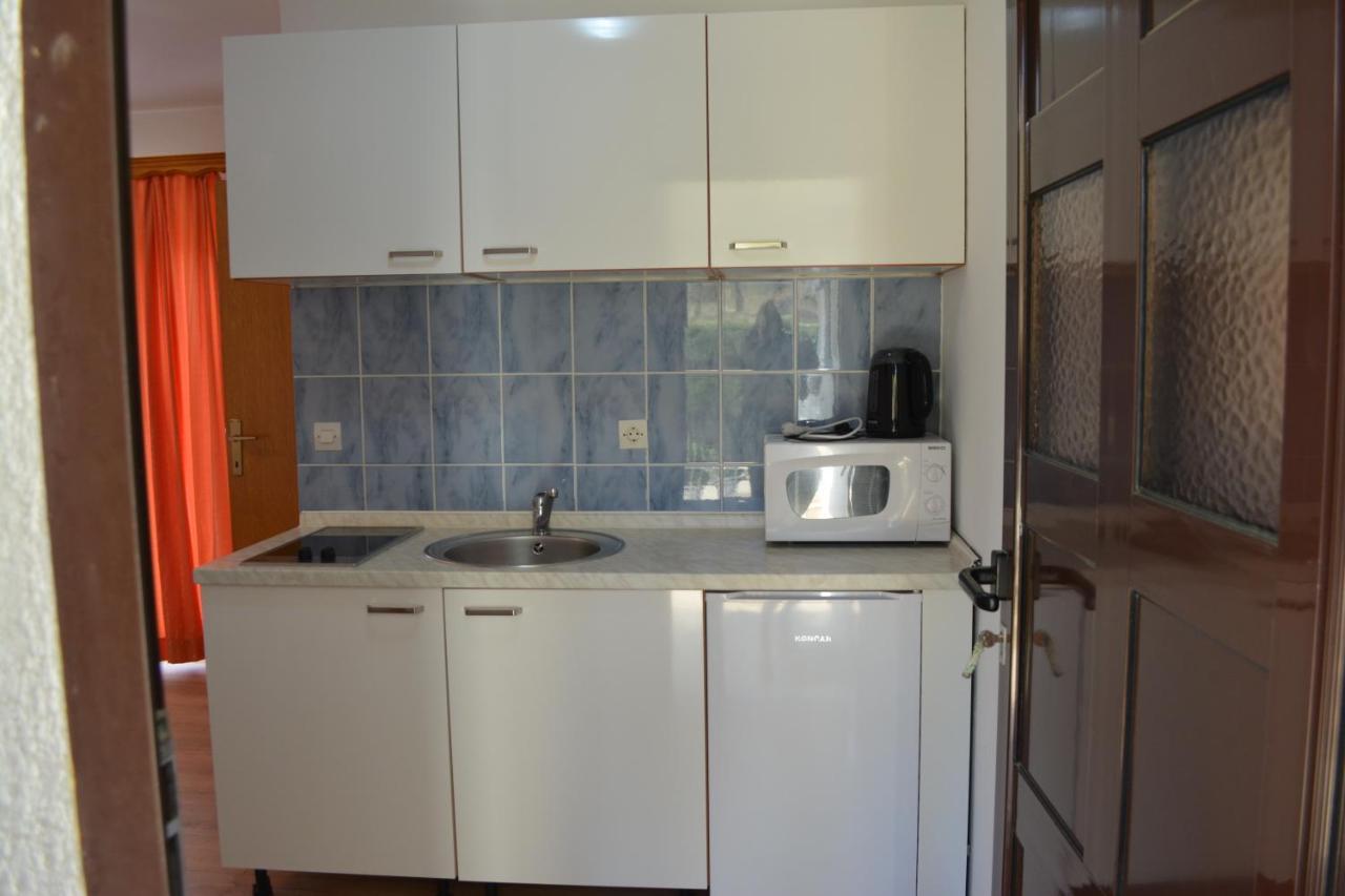 Guesthouse Andja สโมลยานัซ ภายนอก รูปภาพ