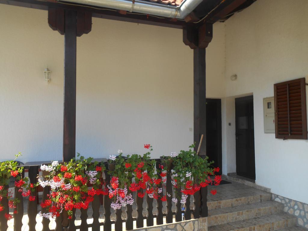 Guesthouse Andja สโมลยานัซ ภายนอก รูปภาพ